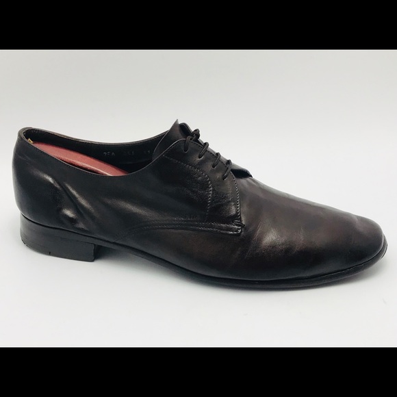 prada plain toe derby